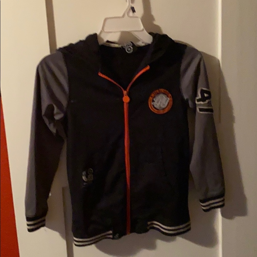 LNG zipper up sweater.